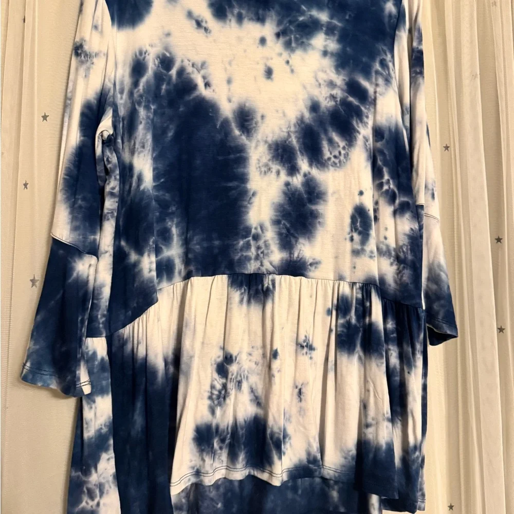 Ava James Blue and White top - Picture 4 of 4